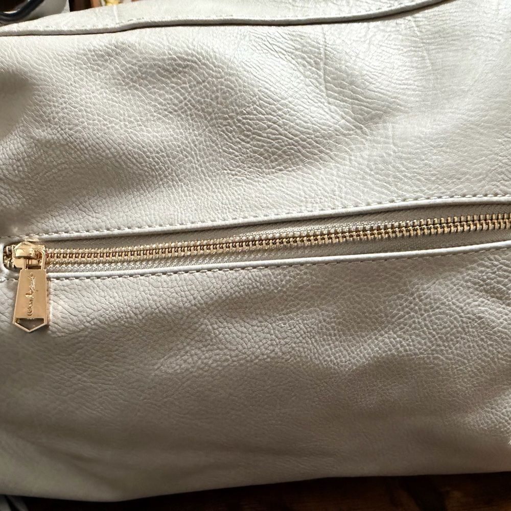Urban Originals Vegan Leather Satchel Crossbody Light Gray - Picture 8 of 11